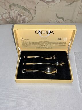 Oneida Little Love 3Pc Stainless Steel Baby Set